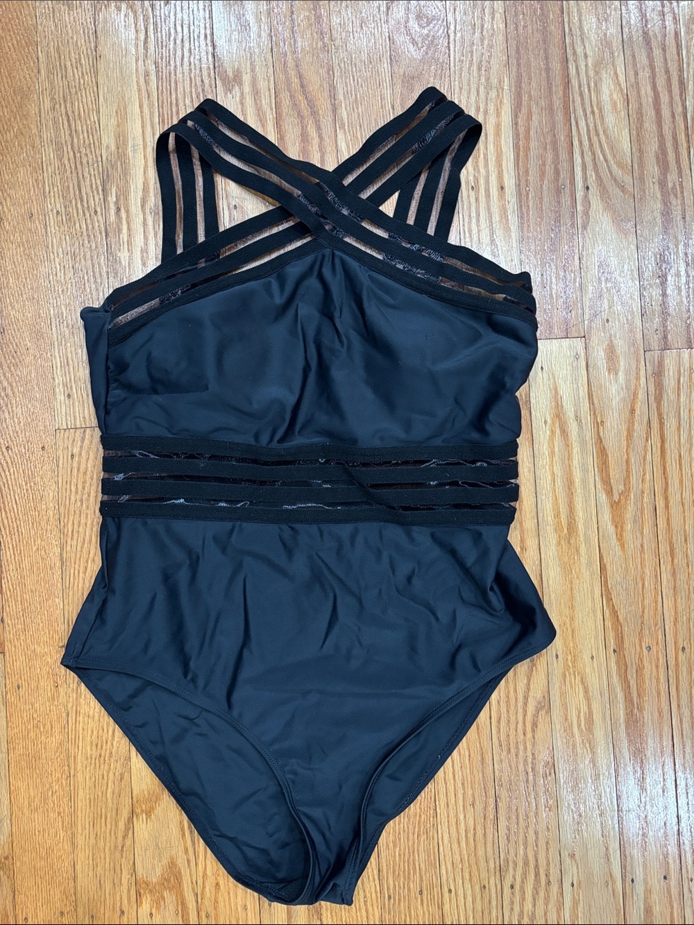 Cupshe Black Strappy Crisscross One-Piece Swimsuit